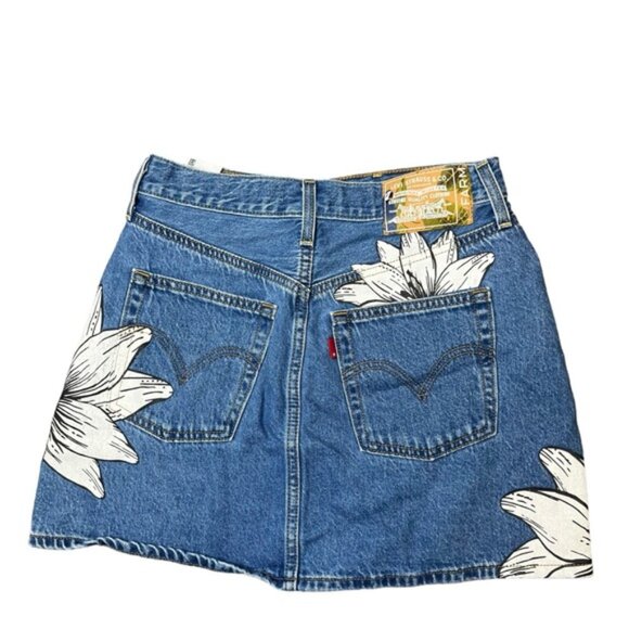 Farm Rio x Levi's Ribcage Denim Mini Skirt Size 28 White Floral Print - Picture 3 of 7